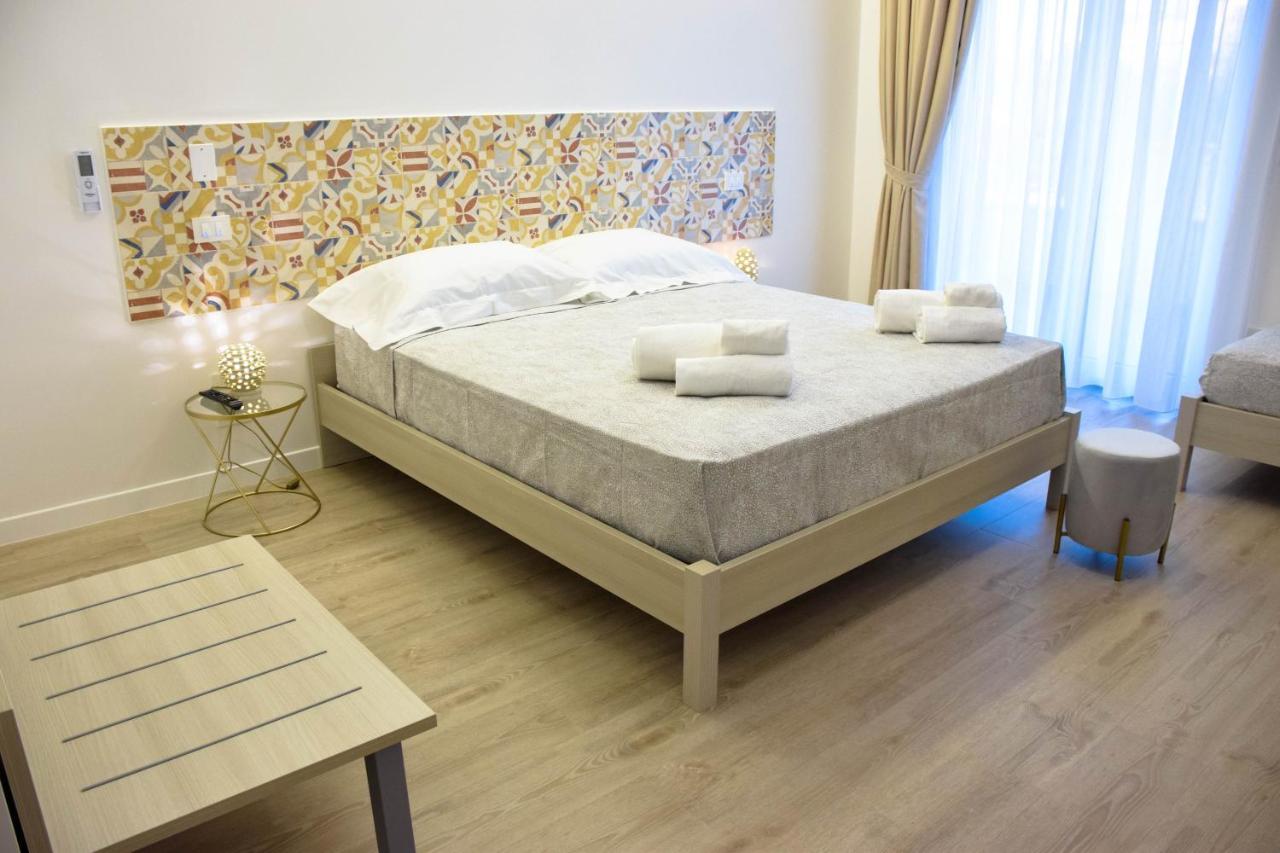 Accomodati B&B Marina di Gioiosa Ionica Exterior foto