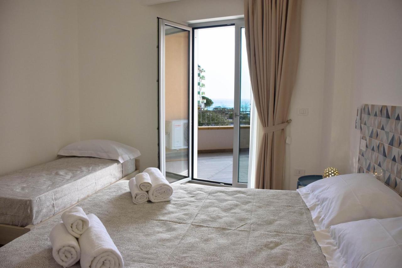Accomodati B&B Marina di Gioiosa Ionica Exterior foto
